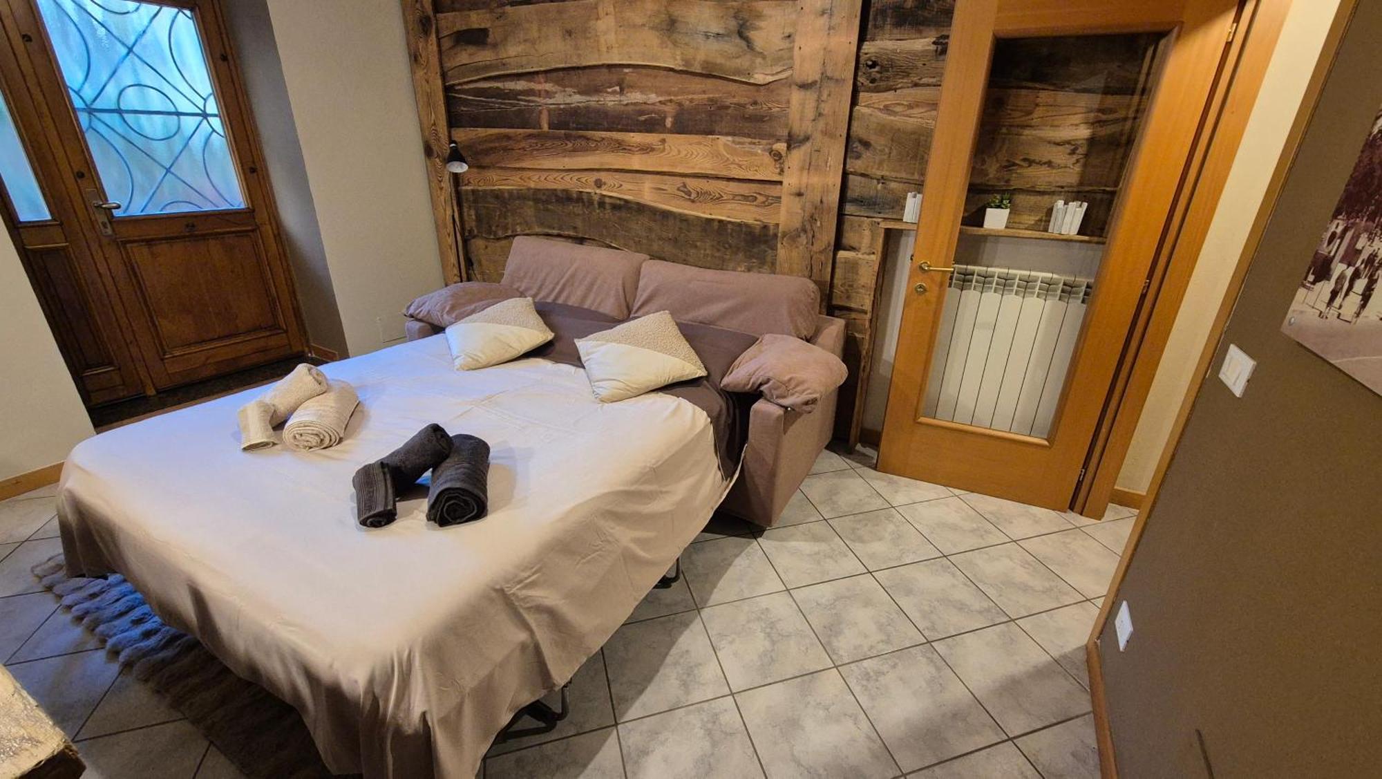 Typical Apartment In Valtellina Sondrio Ngoại thất bức ảnh